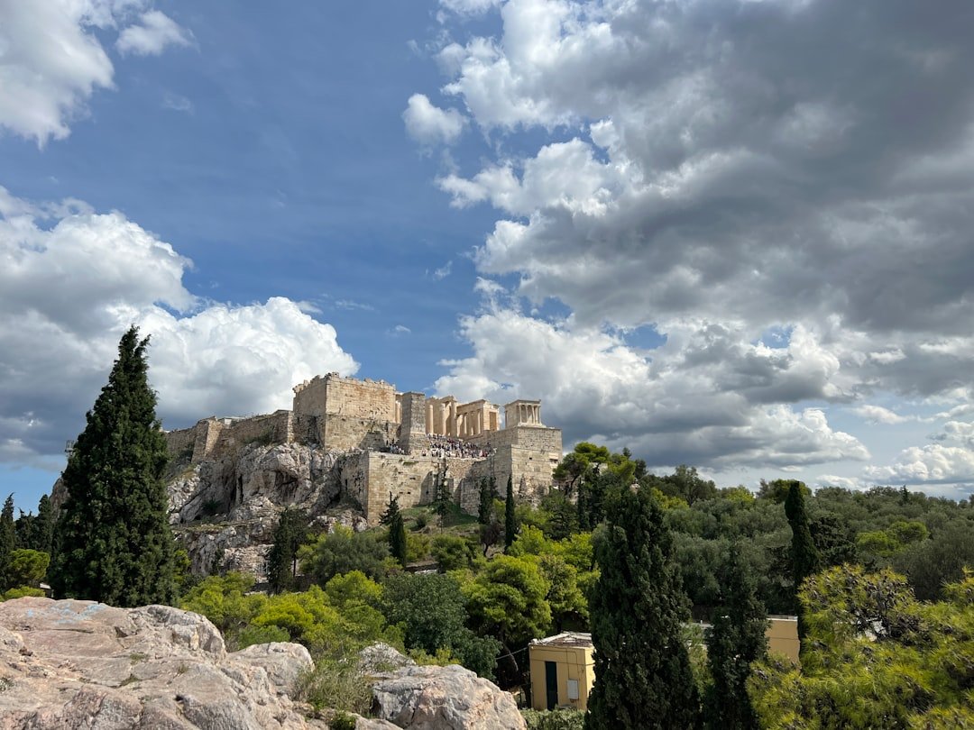 Photo Ancient Ruins Near Athens
