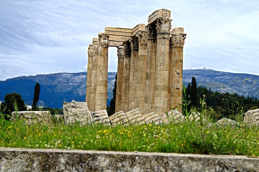 Photo Ancient Ruins Near Athens