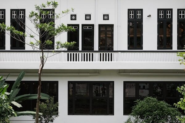 Photo Colonial Architecture